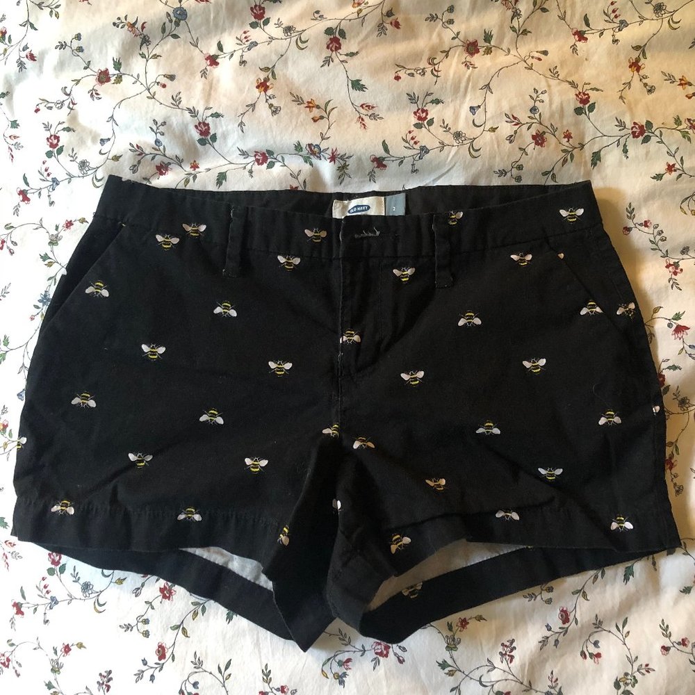 Bee shorts!